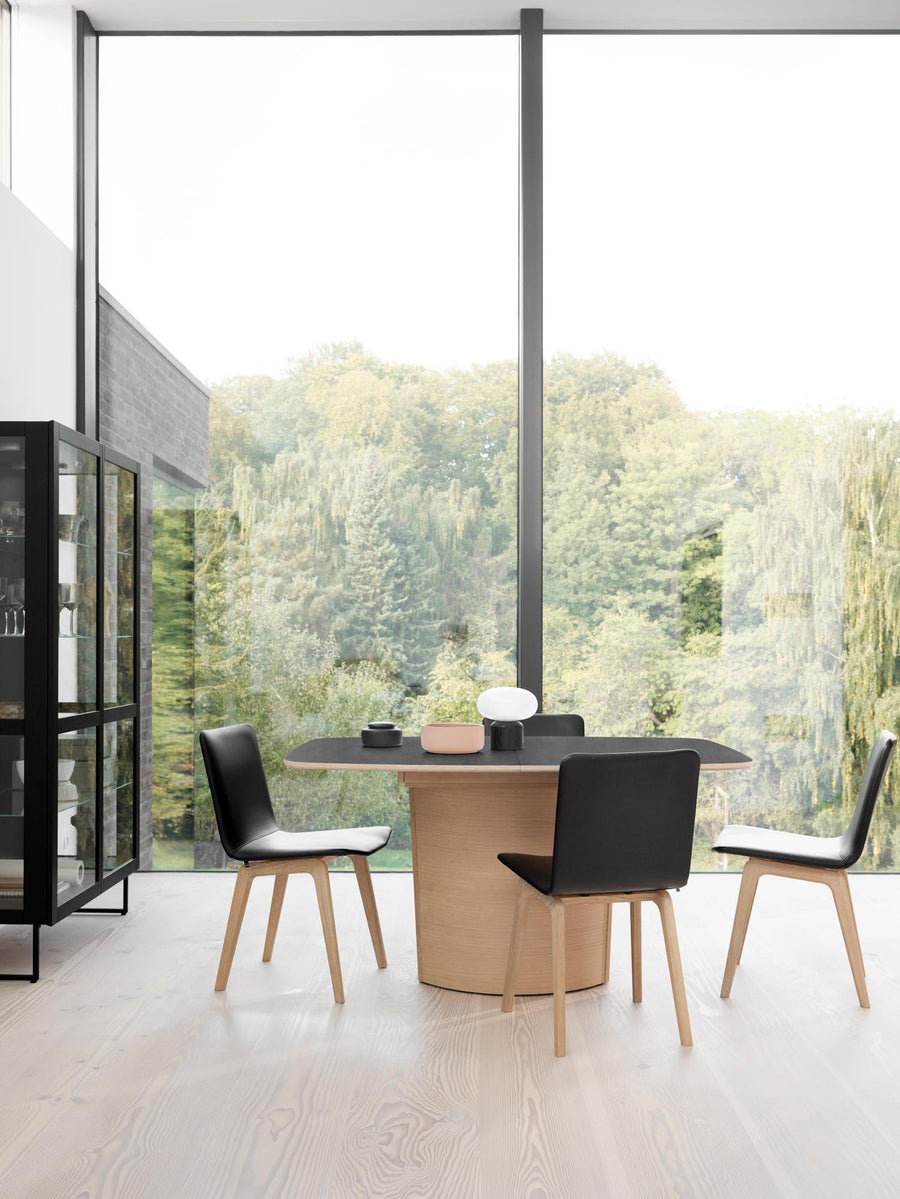 SM 116 Dining Table