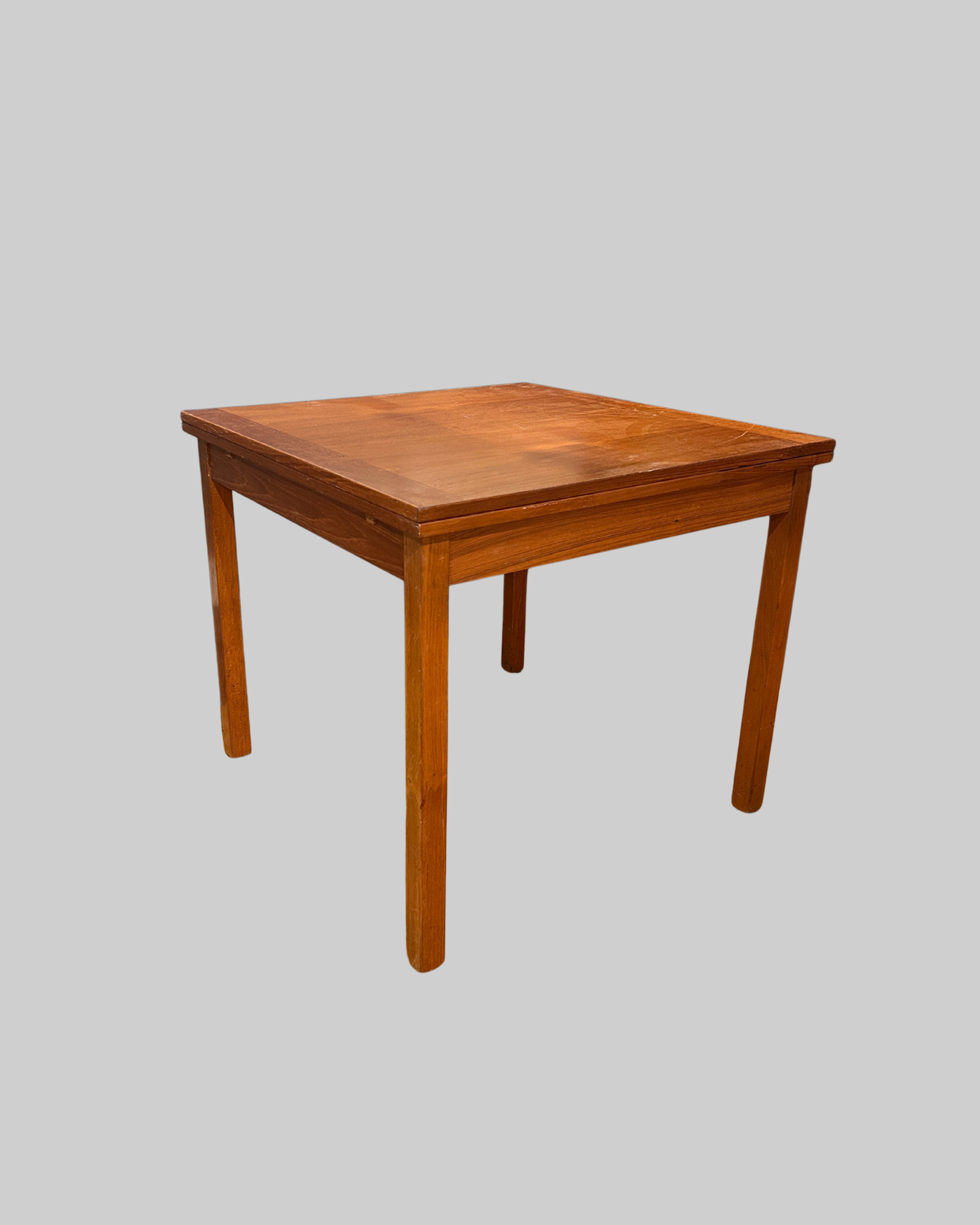 Kopen Extendable Square Teak Dining Table