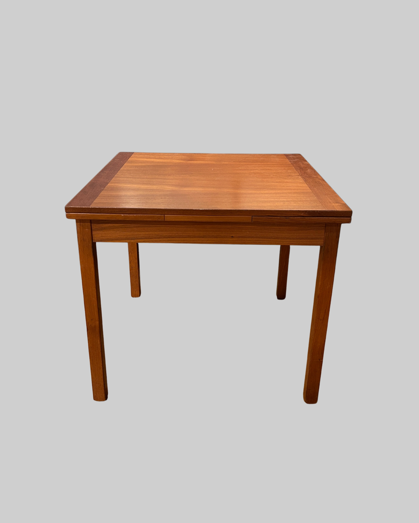 Kopen Extendable Square Teak Dining Table