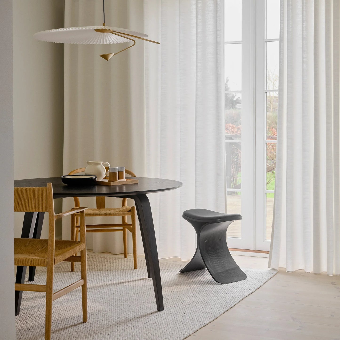 Luno Stool