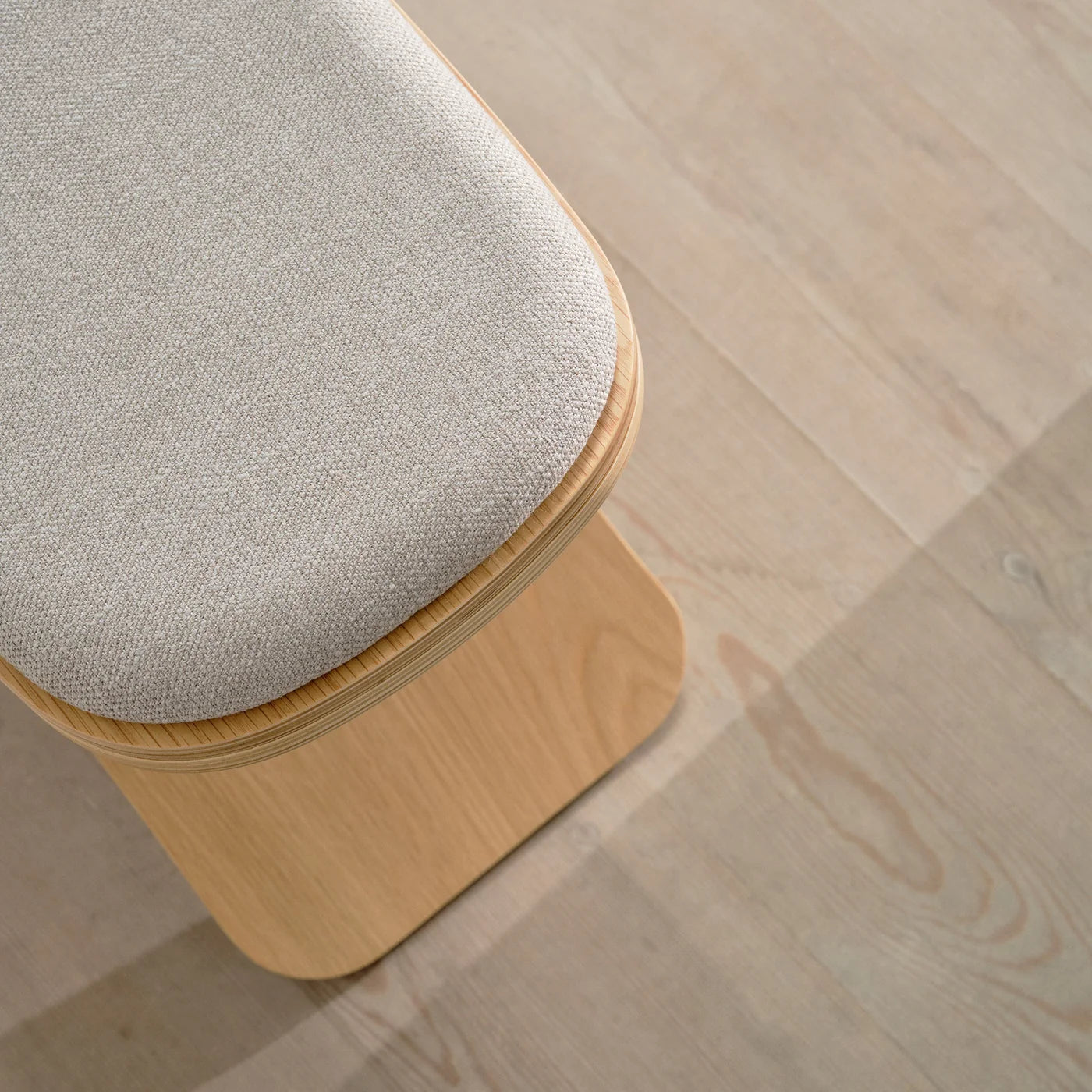 Luno Stool