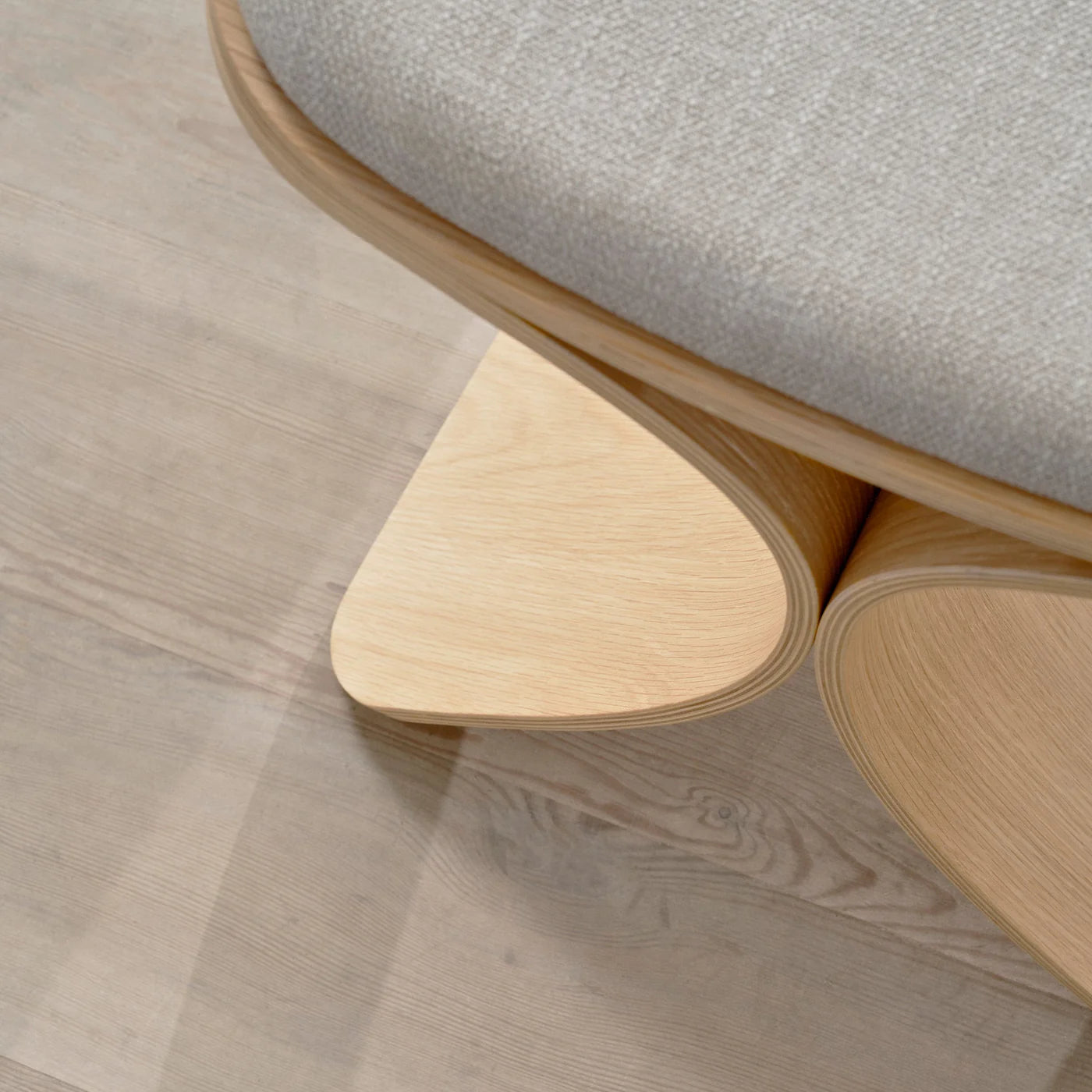 Luno Stool