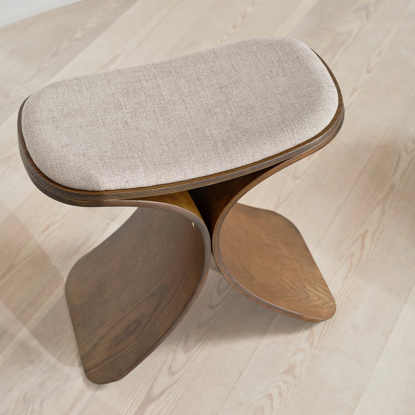 Luno Stool