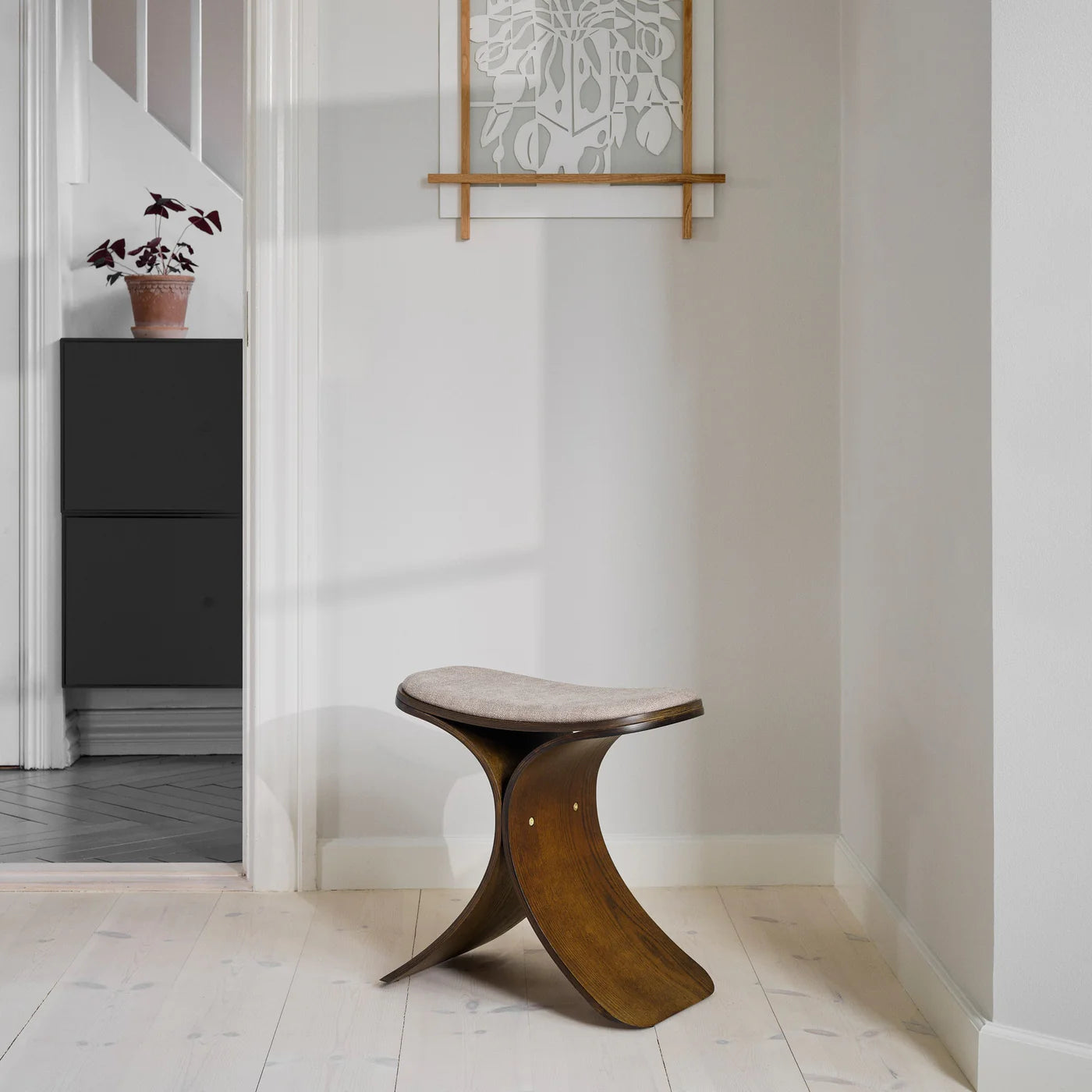 Luno Stool