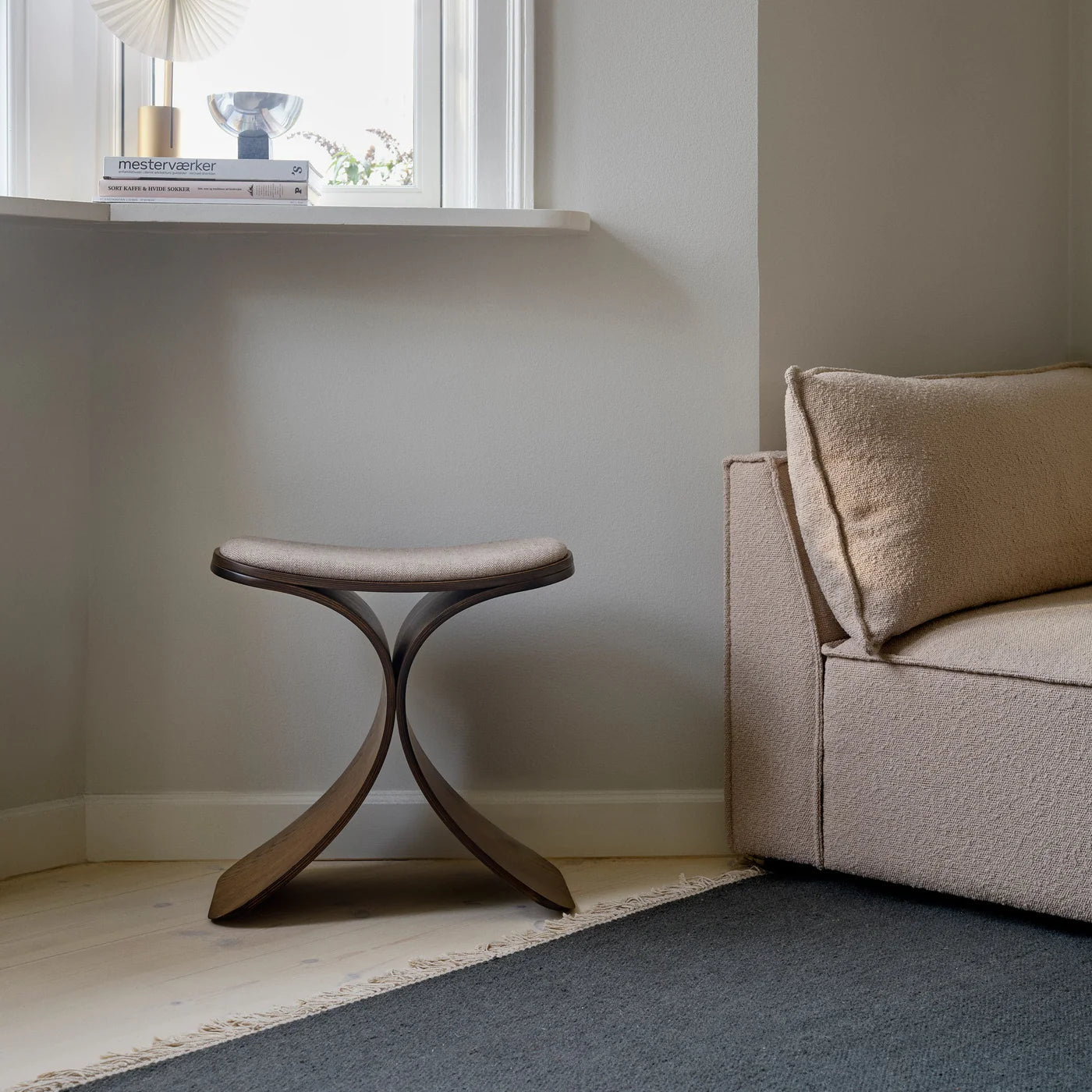 Luno Stool