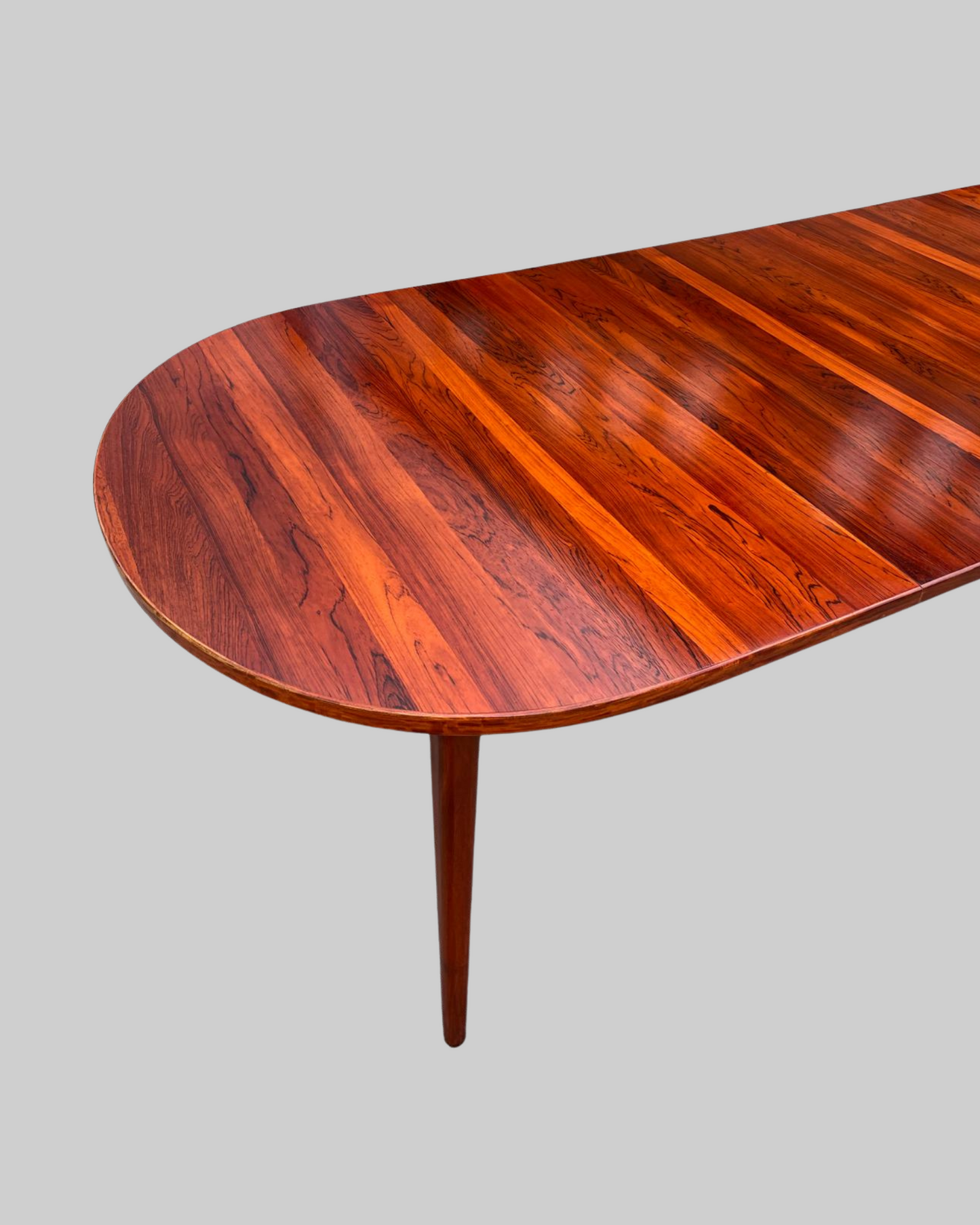 Lemvig Extendable Rosewood Dining Table