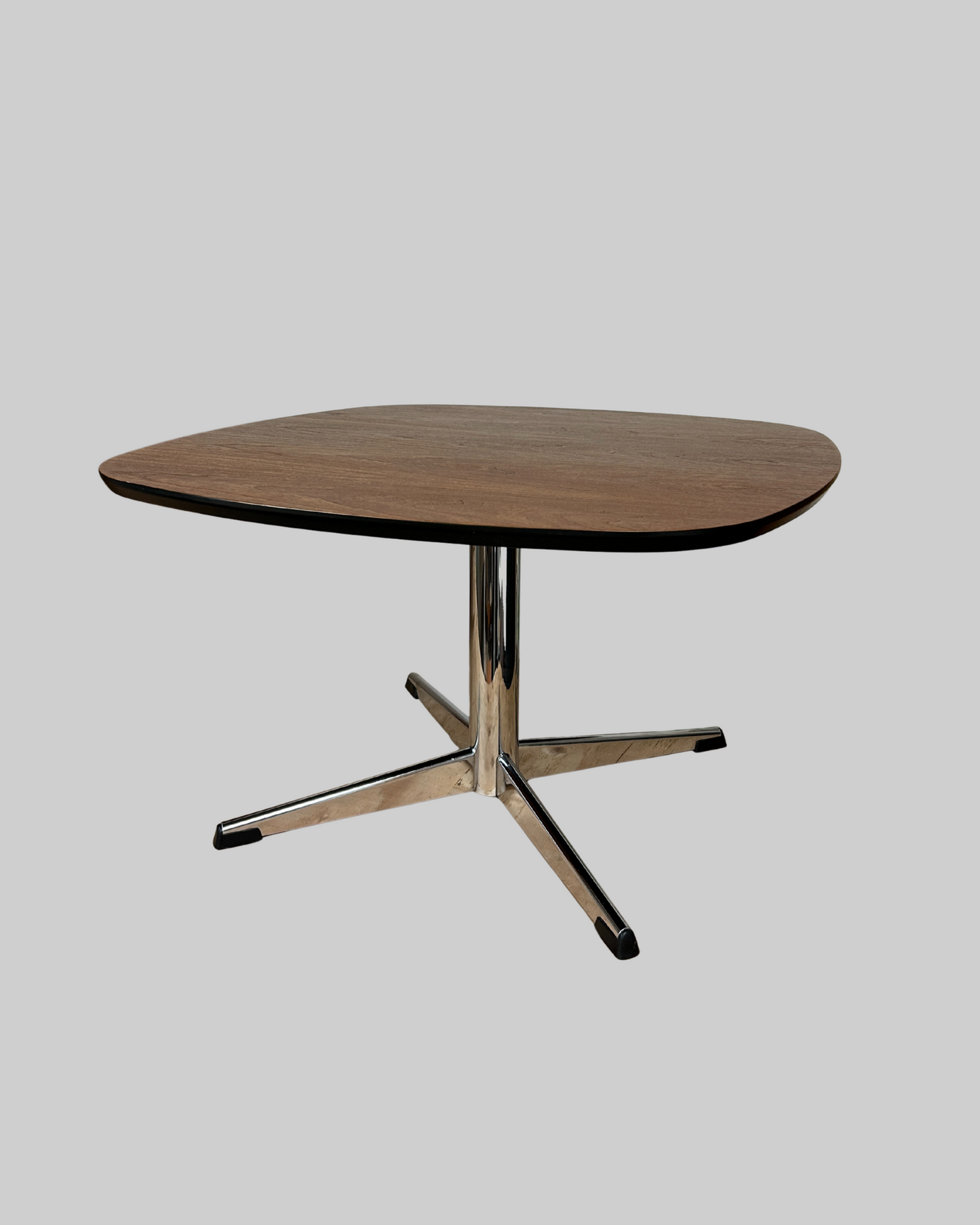 Tolle Ocasional Coffee Table