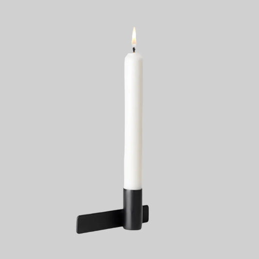 The Simple Candleholder