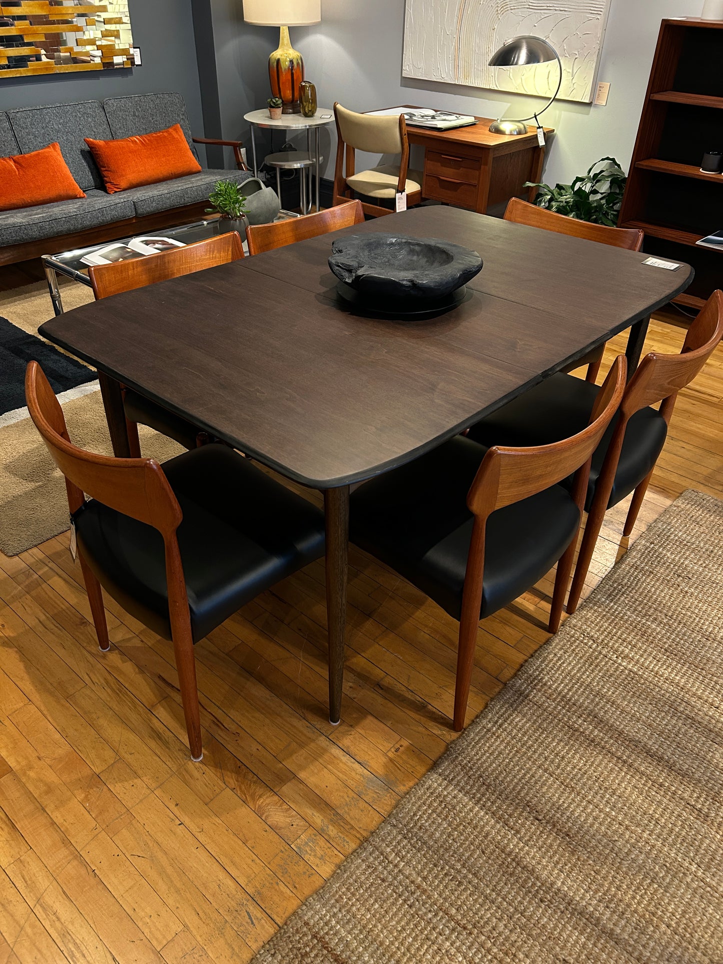 Deilcraft Extendable Walnut Dining Table