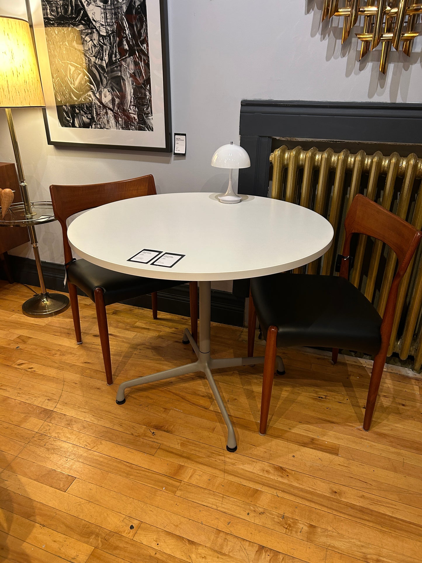 Eames Round Dining Table 36" by Herman Miller