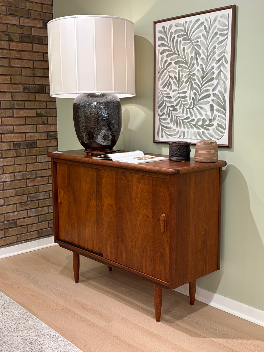 Vaja Sideboard