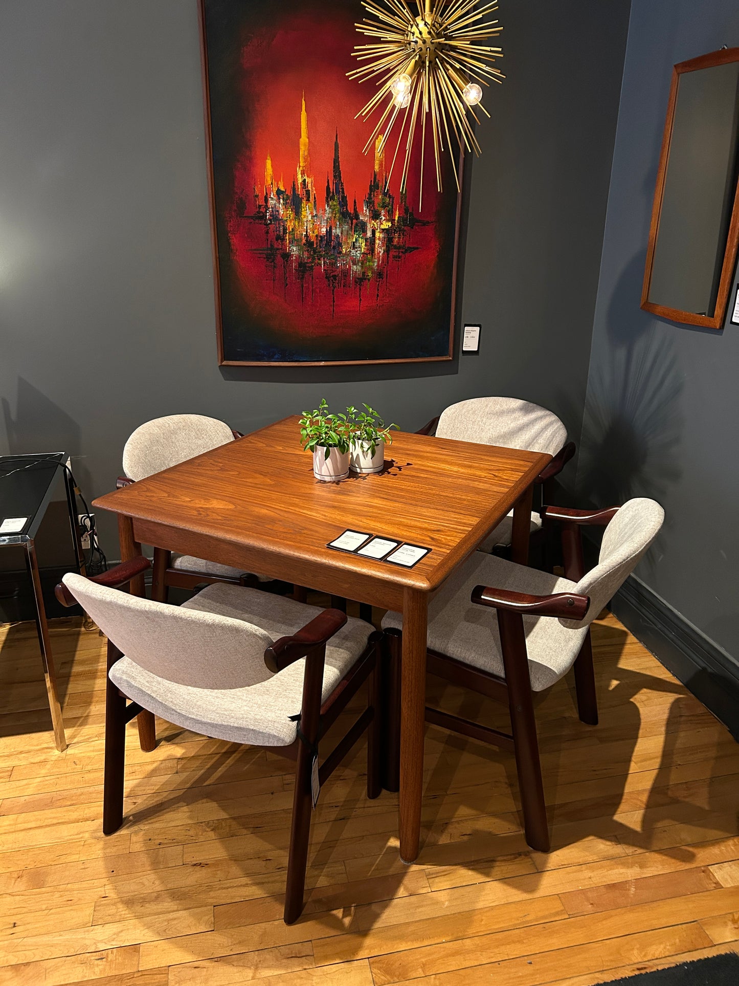 Rosenvang Dining Table