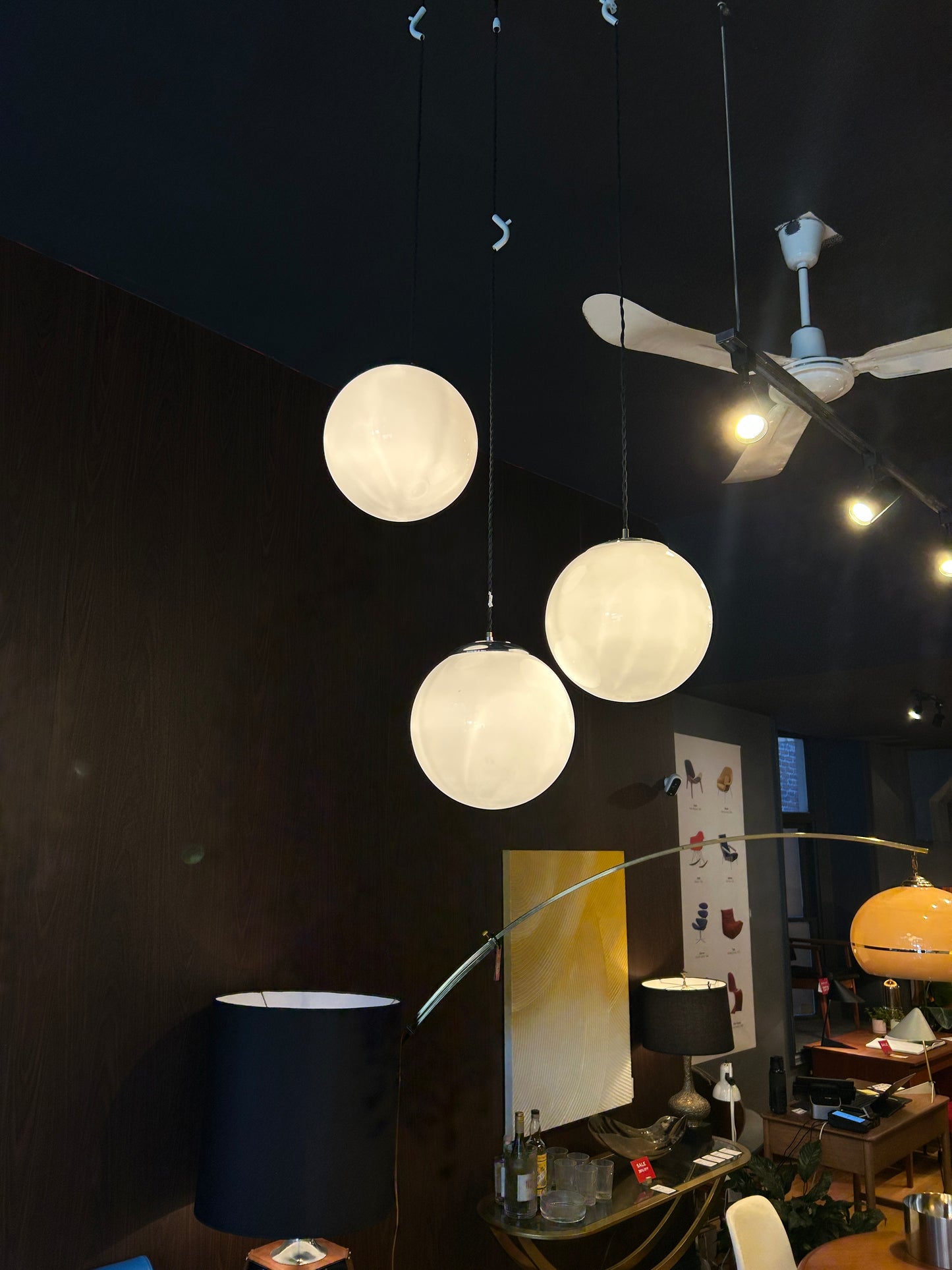 Trio Globes Pendant Lamp
