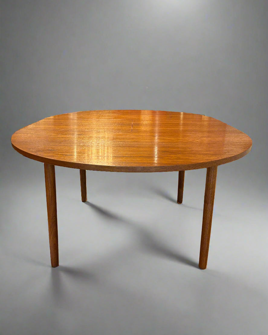 Odense Round Extendable Teak Dining Table