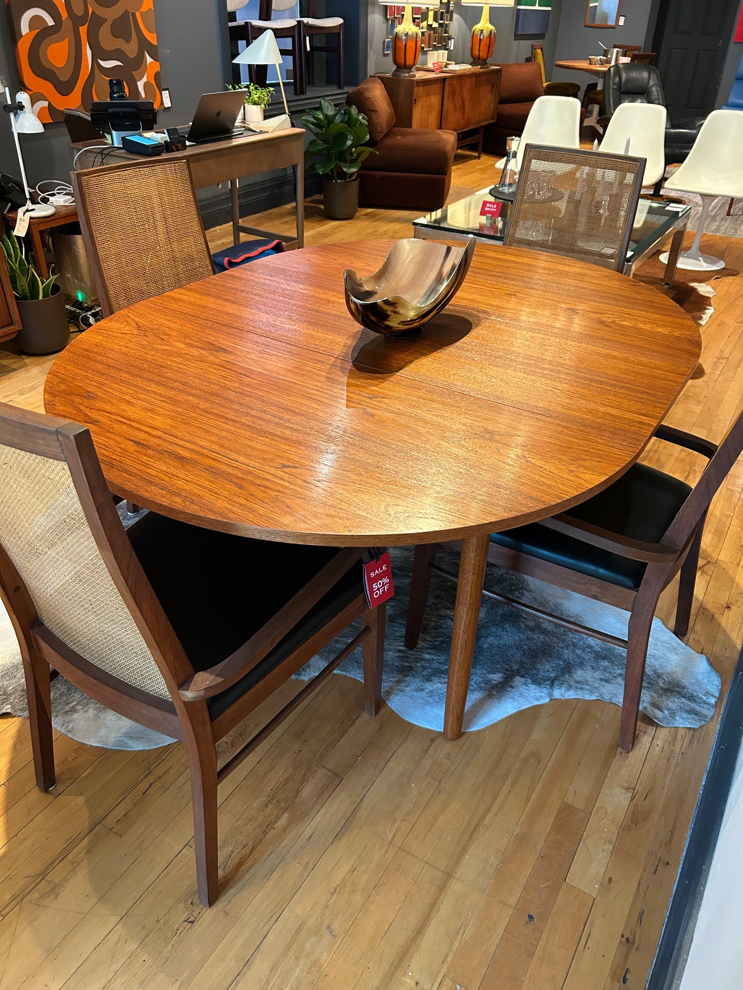 Odense Round Extendable Teak Dining Table