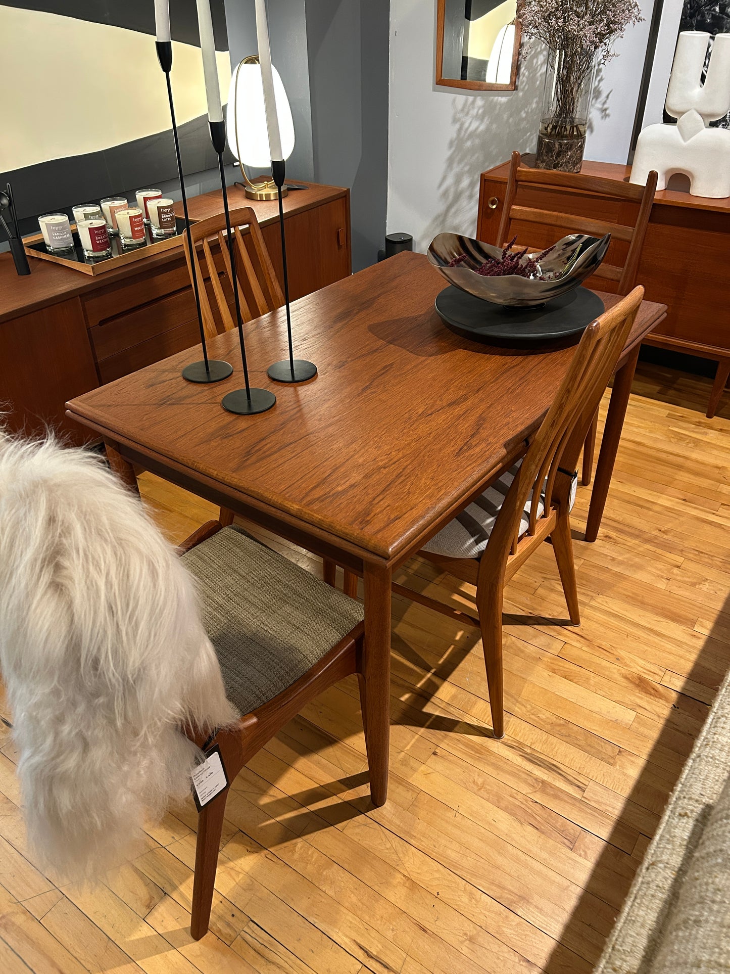 Hørve Extendable Teak Dining Table