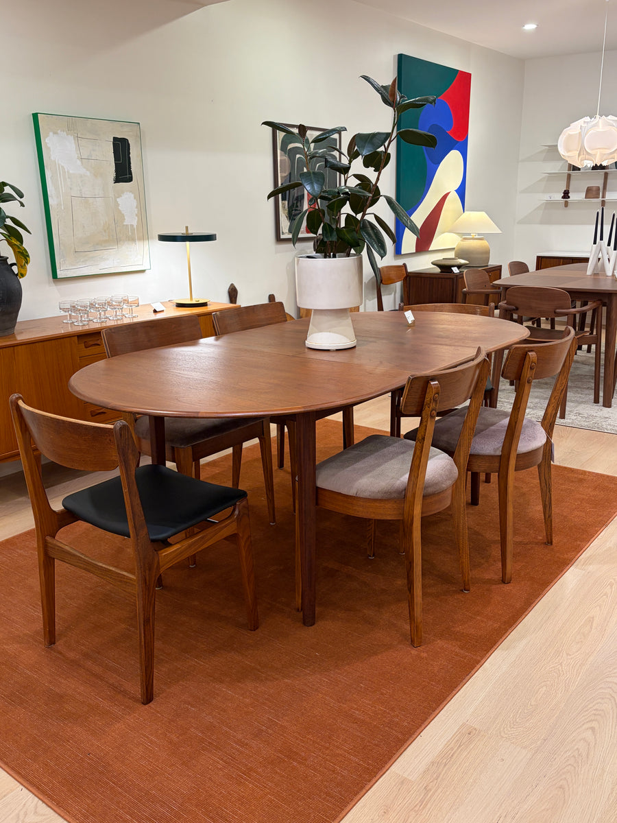 Fyn Oval Teak Dining Table