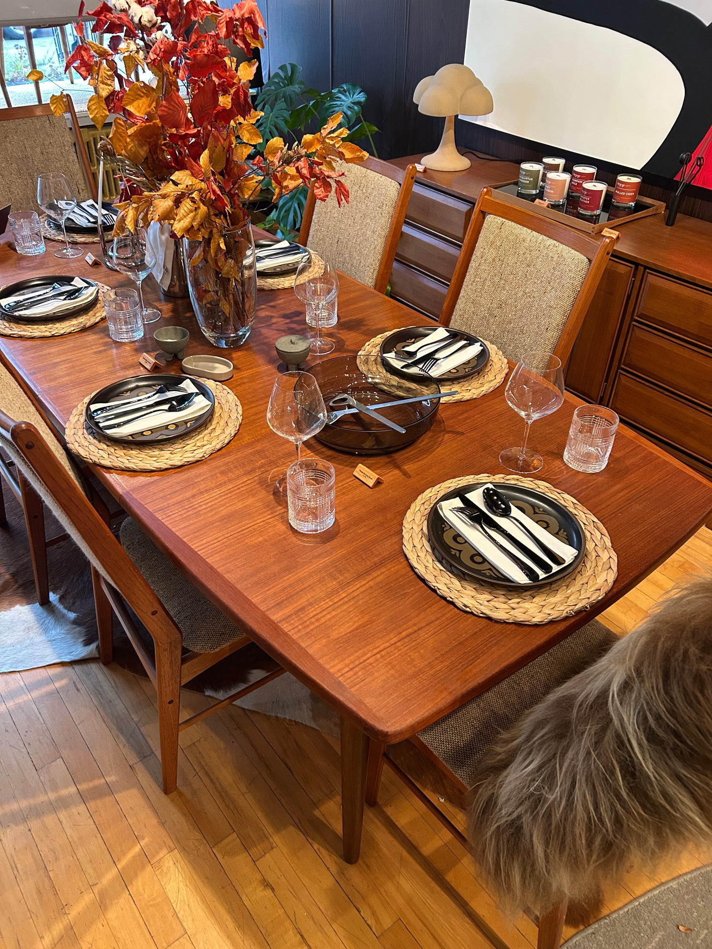Malmö Extendable Teak Dining Table