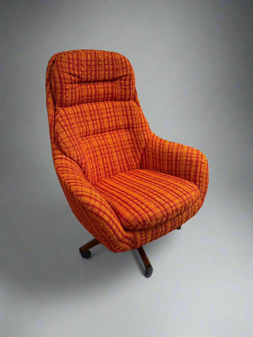 Swedfurn Lounge Chair