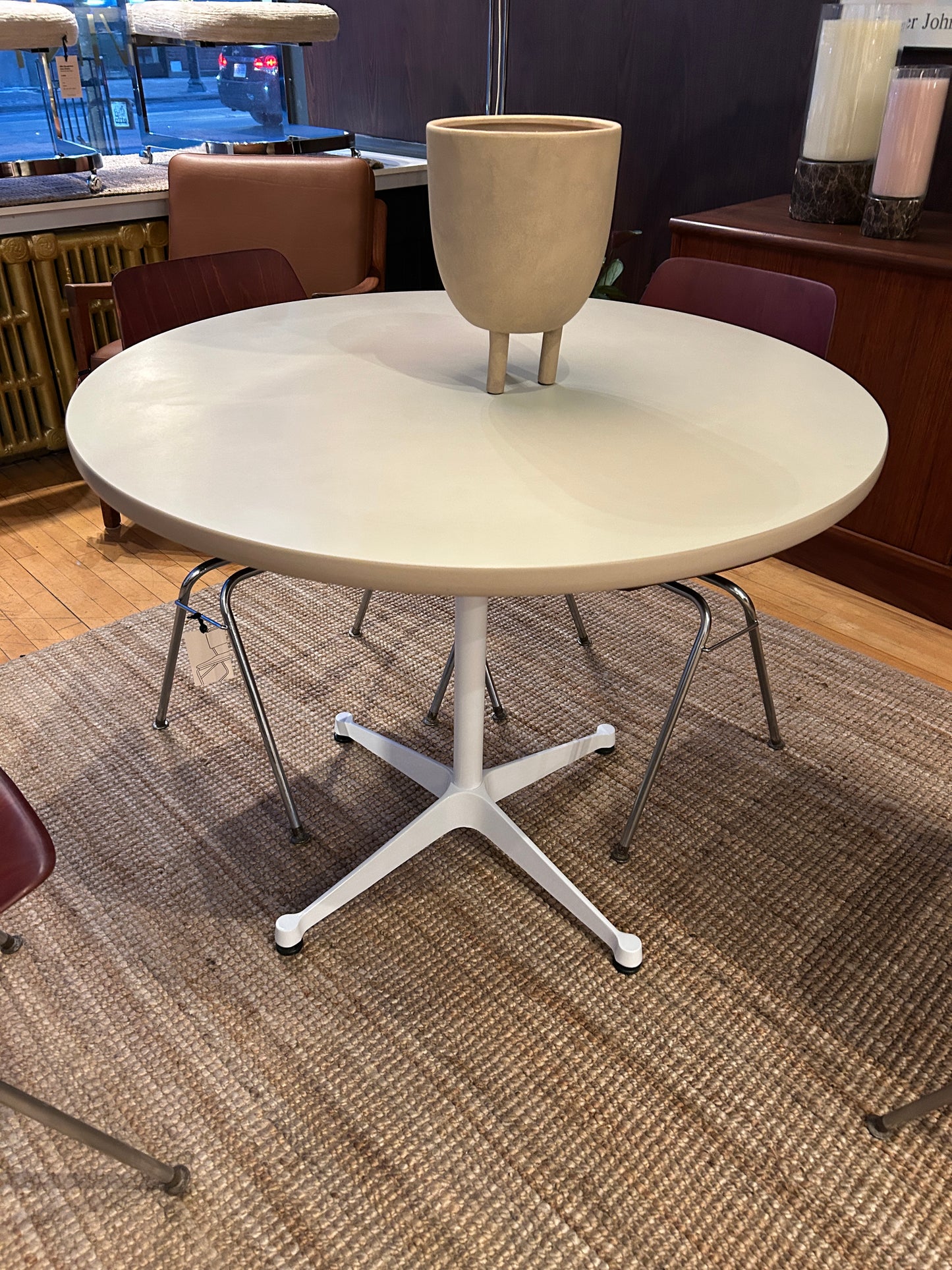 Eames Round Dining Table 36" by Herman Miller
