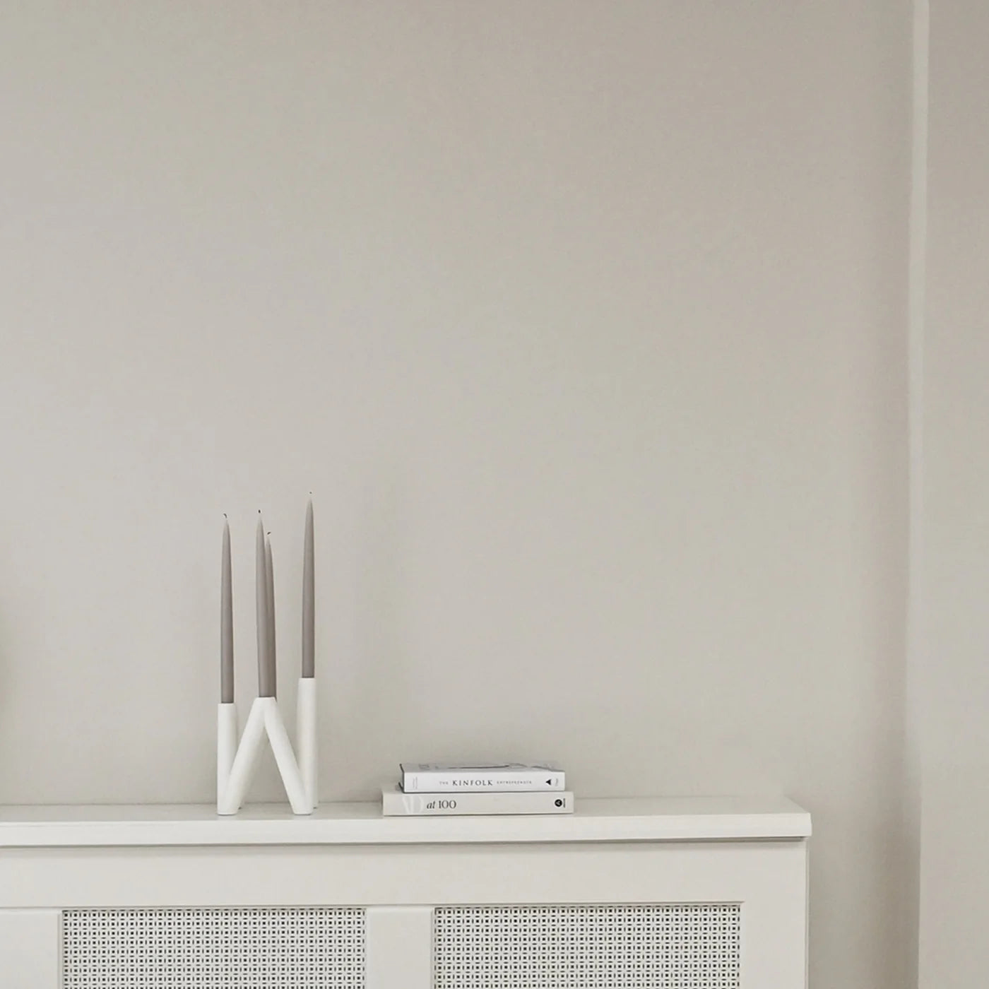 W Candleholder