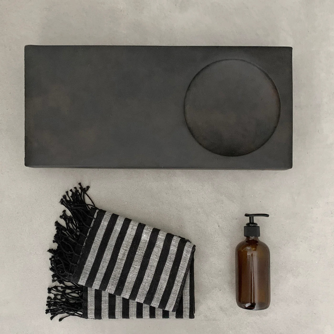 Oka Tray