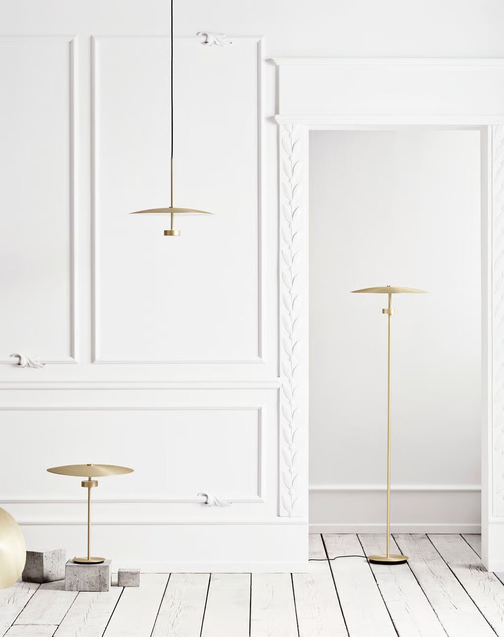 Reflection Portable Table Lamp