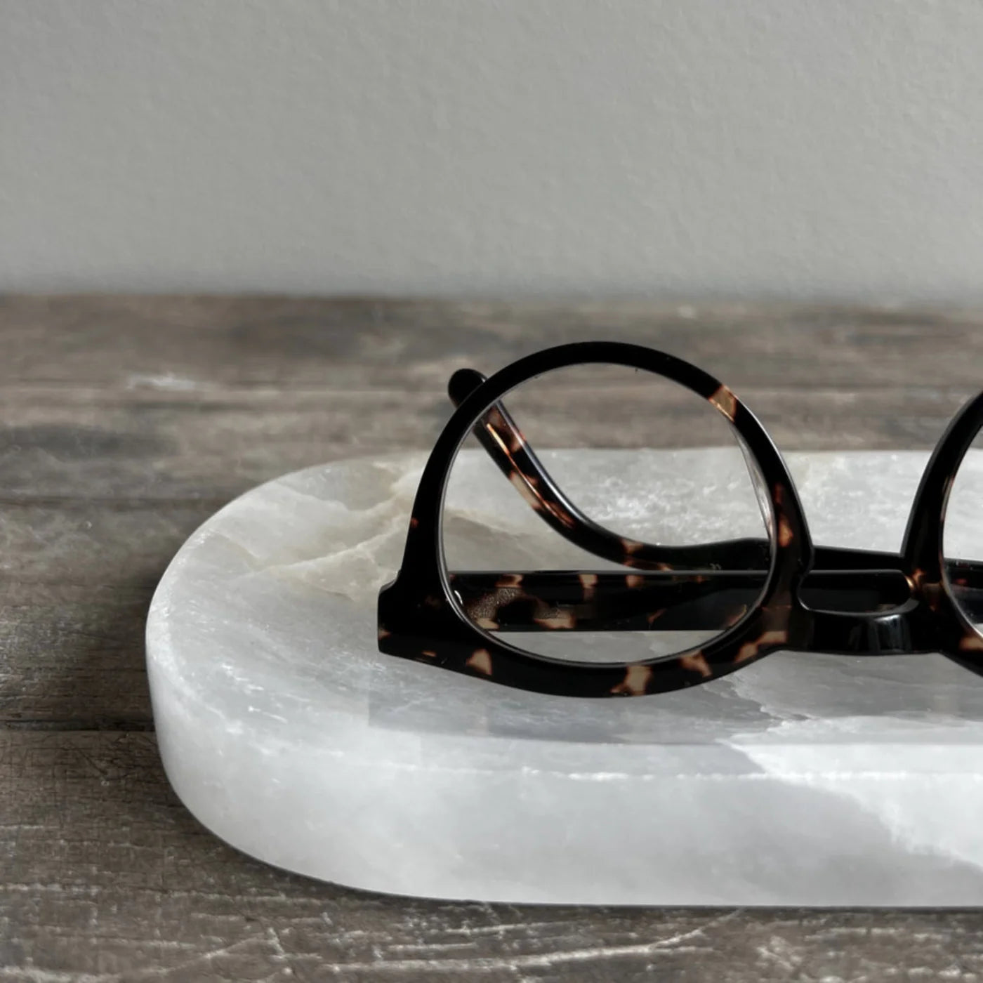 Marblelous Oval Tray alabaster