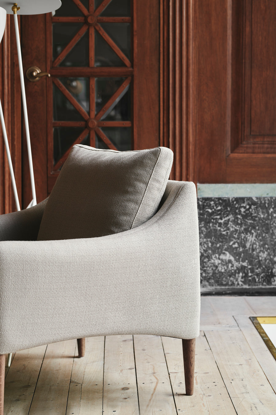 Mr. Olsen Lounge Chair