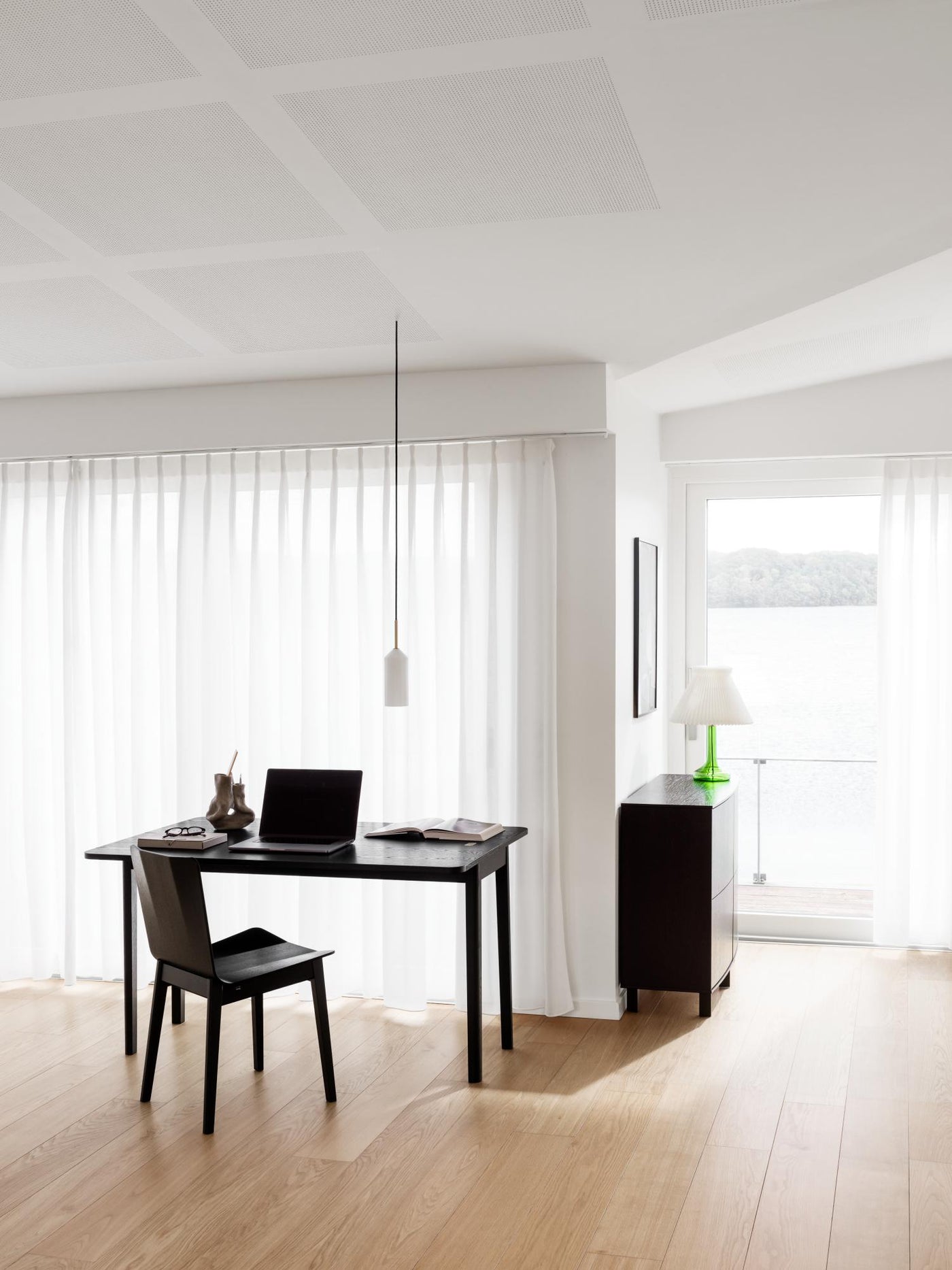SM 412 Sideboard