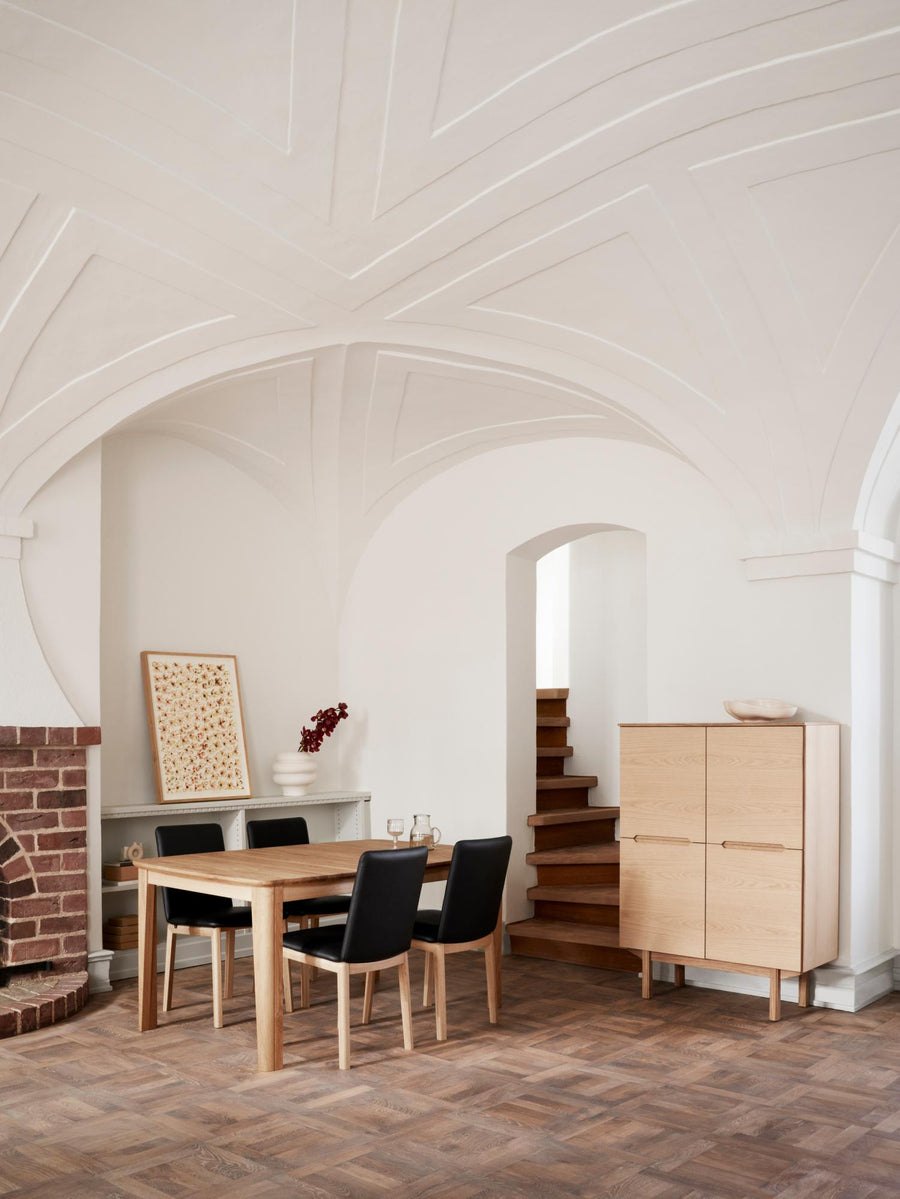 SM 107 Dining Table