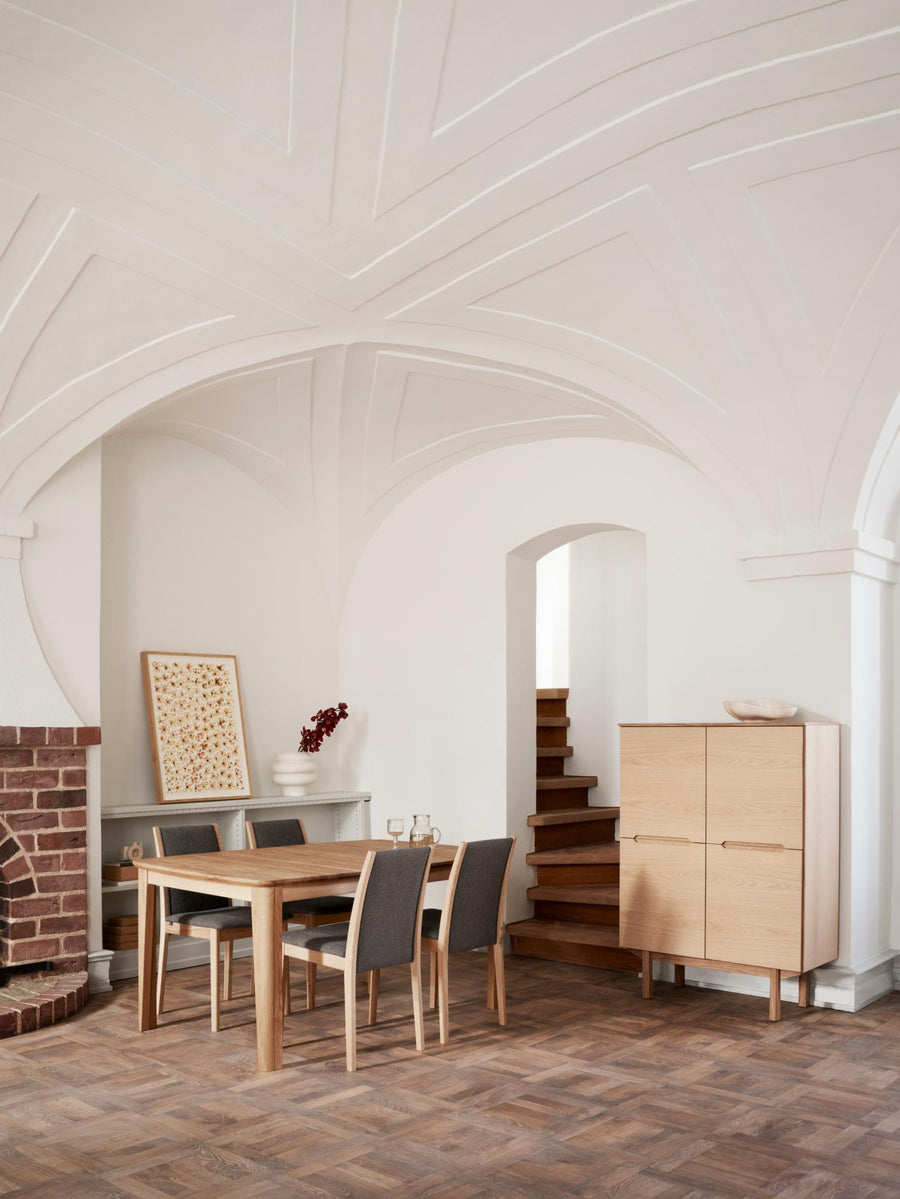 SM 810 Dining Chair