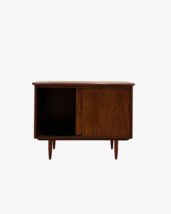 Vaja Sideboard