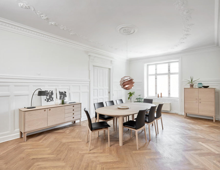 SM 112 Round Extendable Dining Table