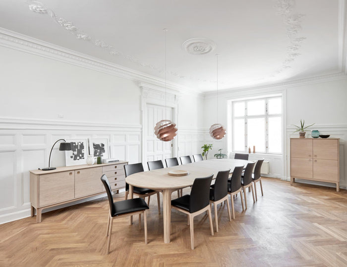 SM 112 Round Extendable Dining Table