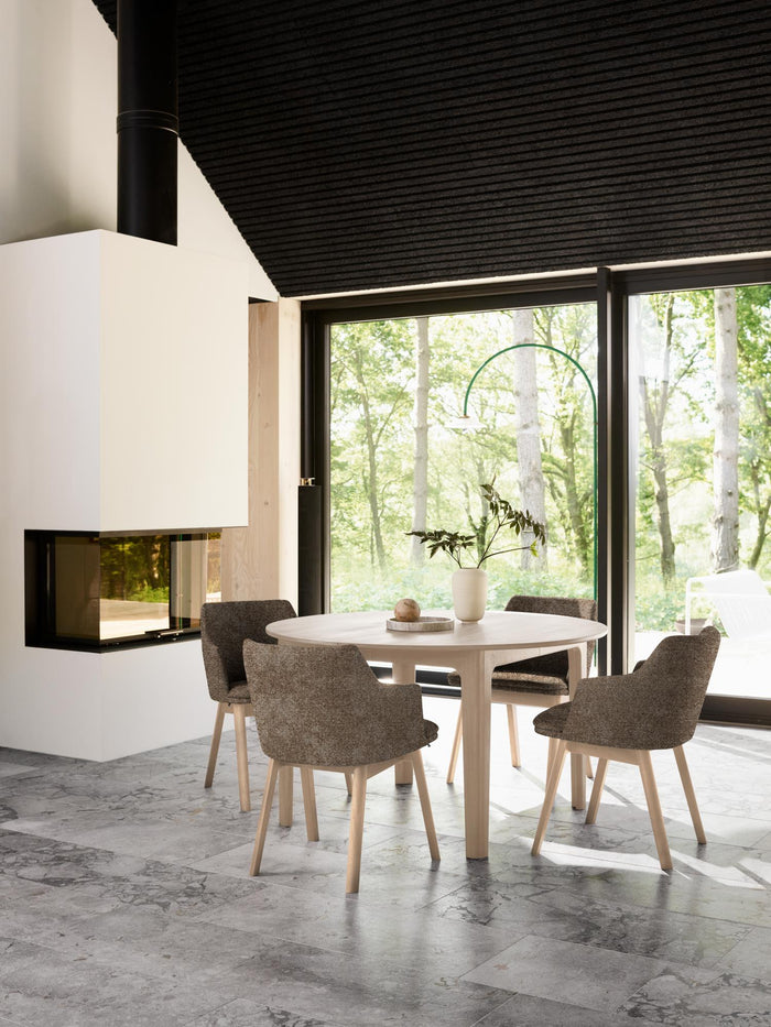 SM 112 Round Extendable Dining Table