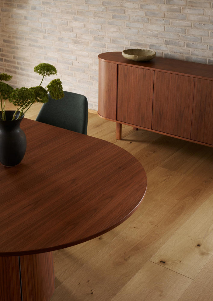 SM 543 Sideboard