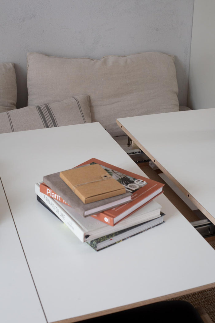 SM 119 Dining Table