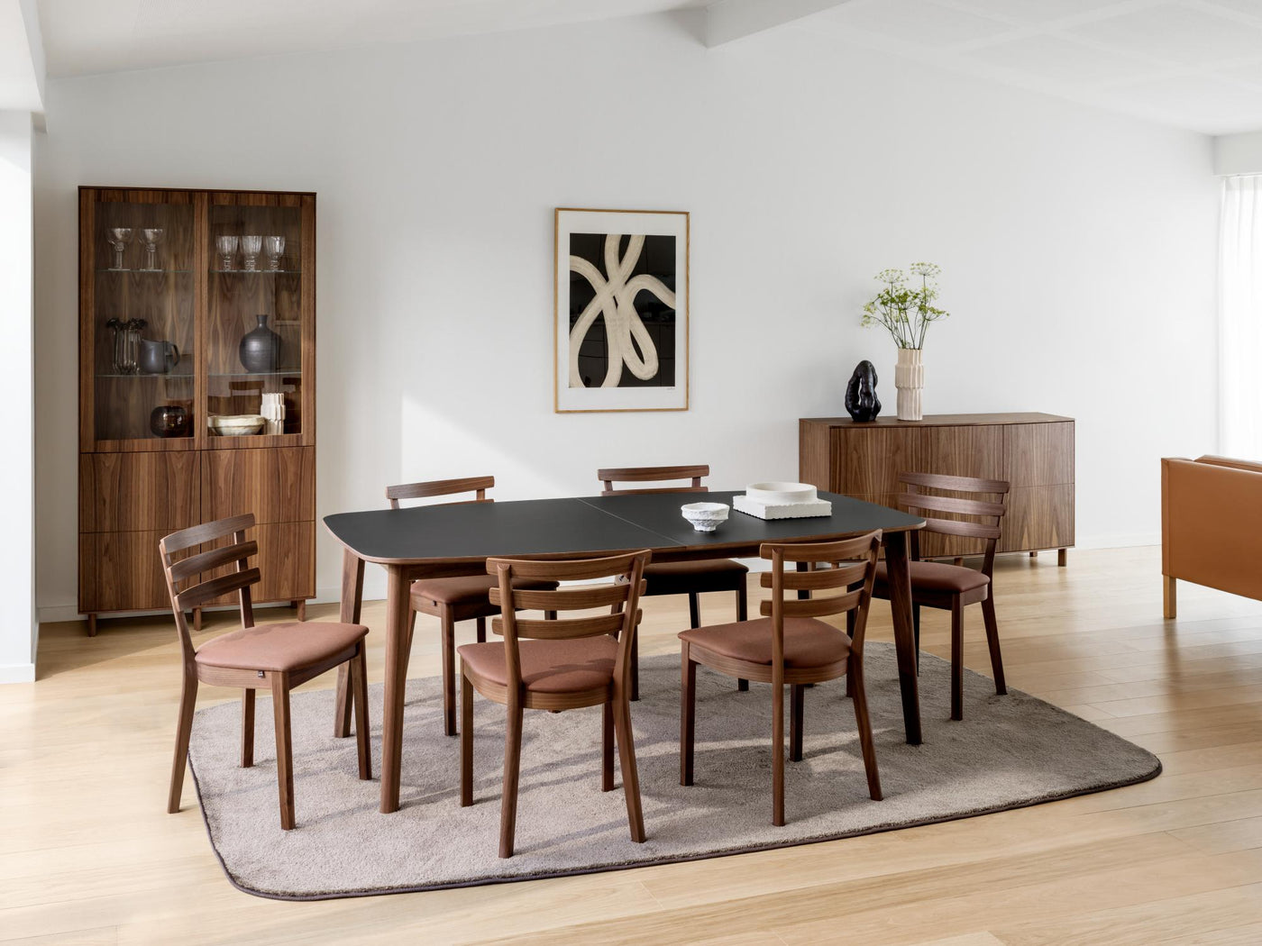 SM 46 Dining Chair
