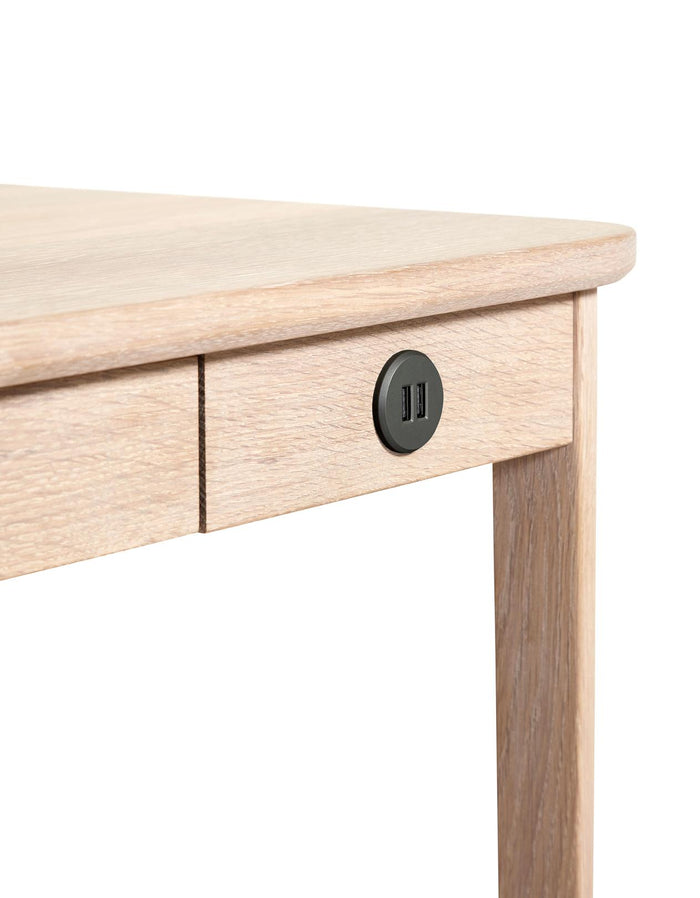 SM 131 Desk