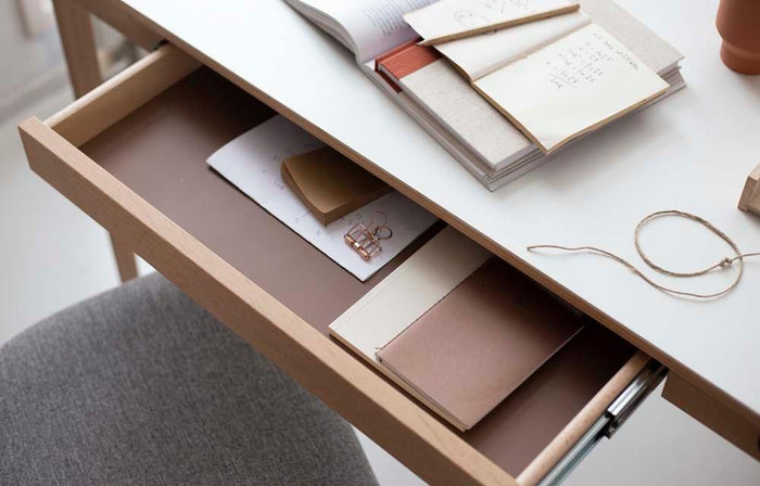 SM 131 Desk