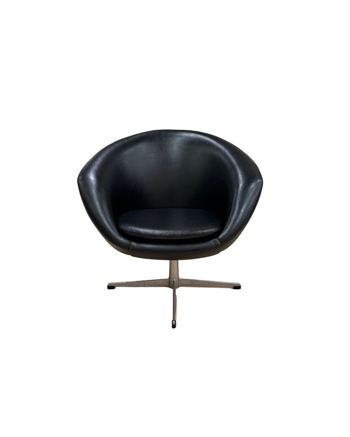 The Pod Swivel Chair