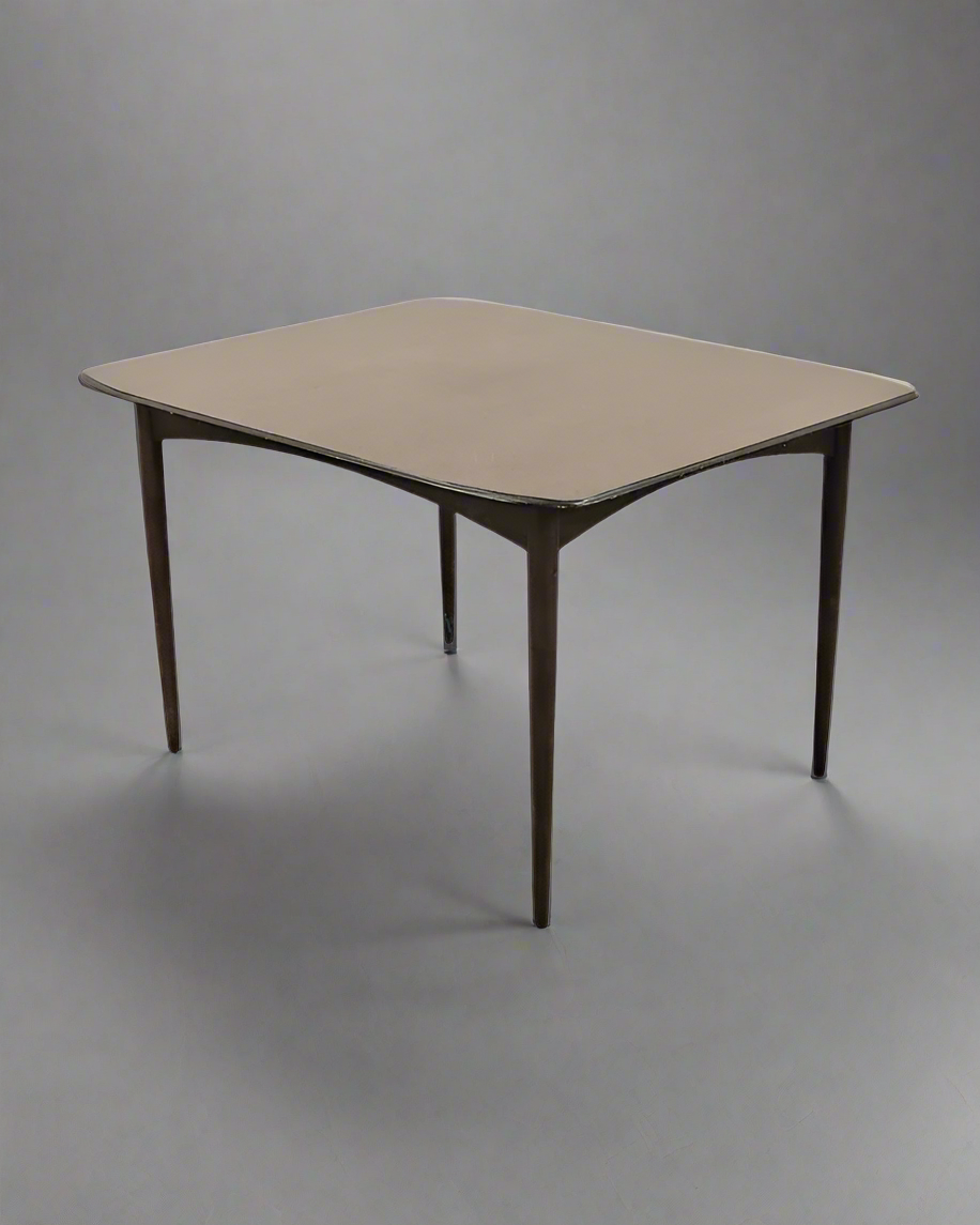 Deilcraft Extendable Walnut Dining Table