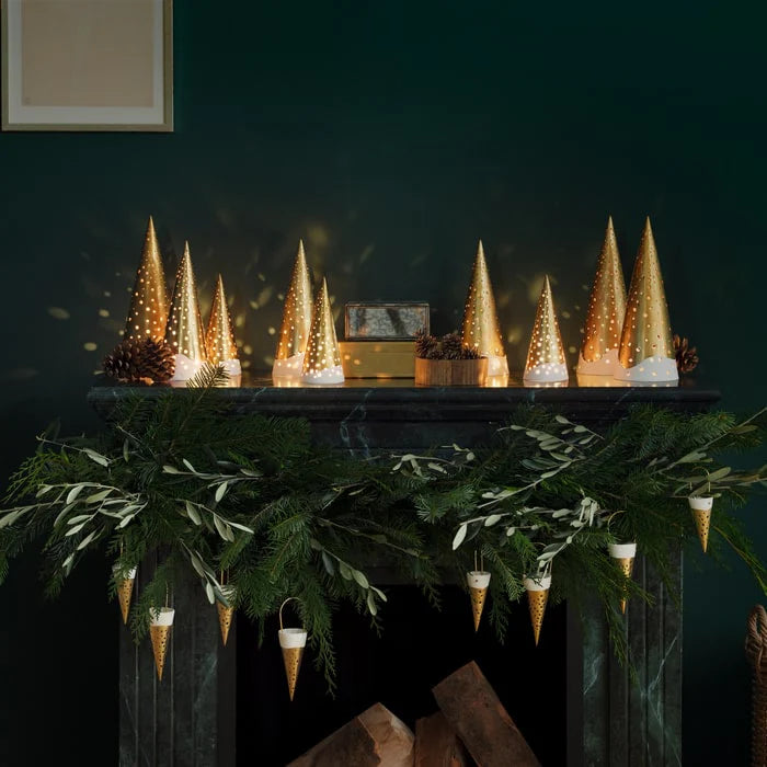 Nobili Gold Christmas Tree Tea-light Holder