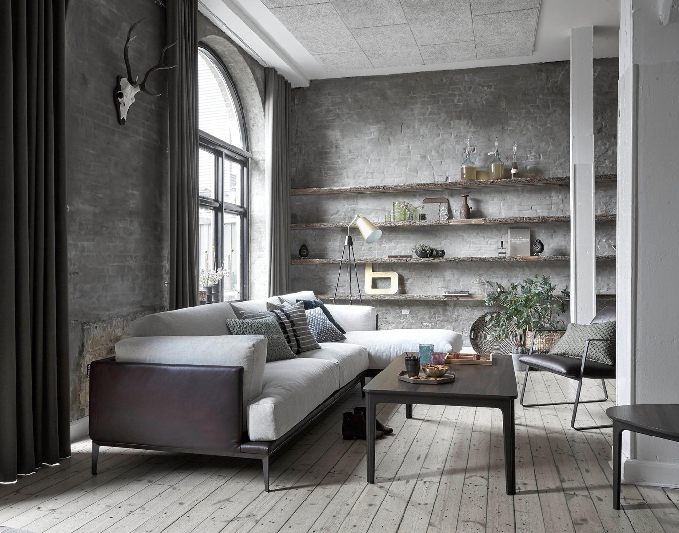 SM 205 Coffee Table