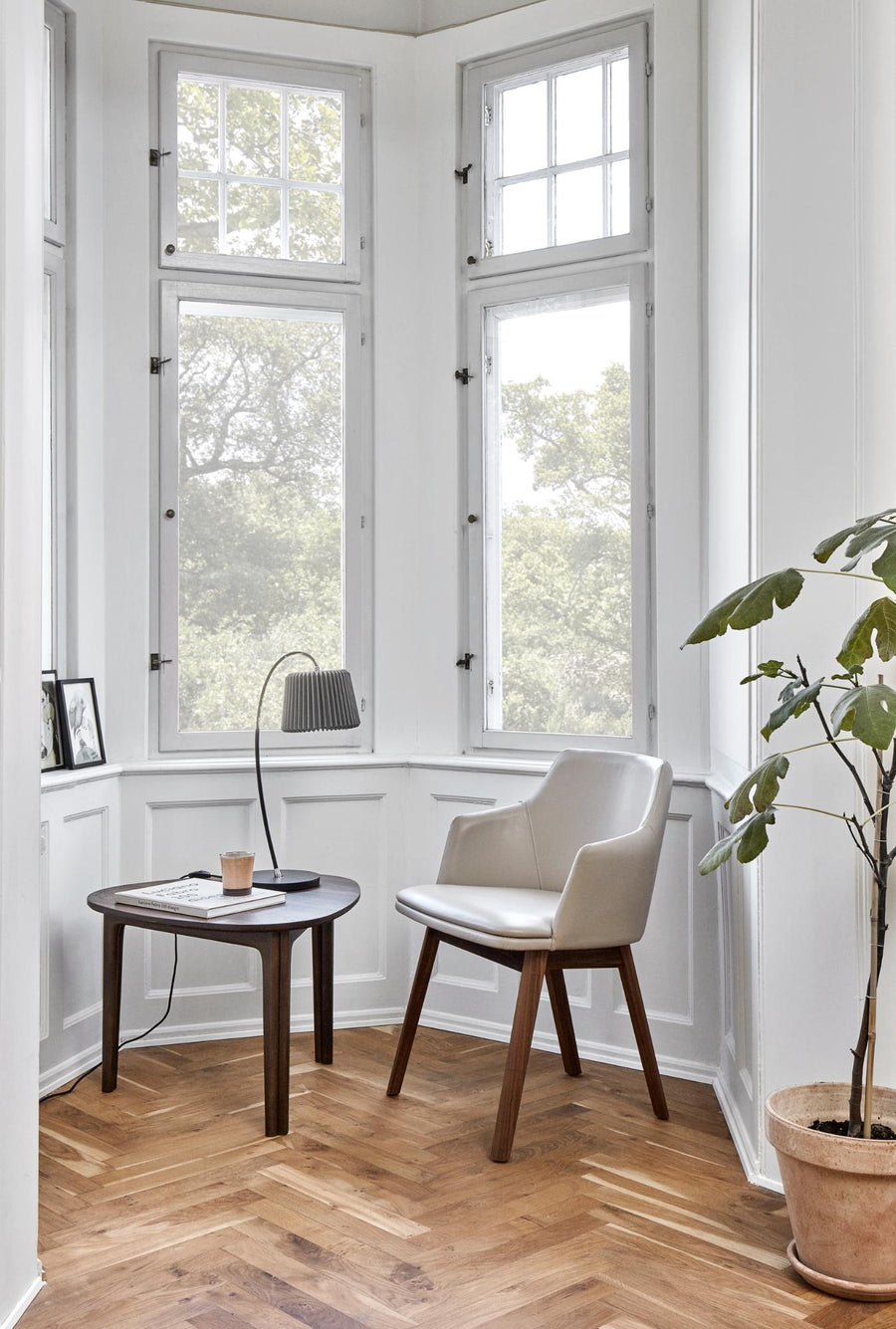 SM 206 Coffee Table