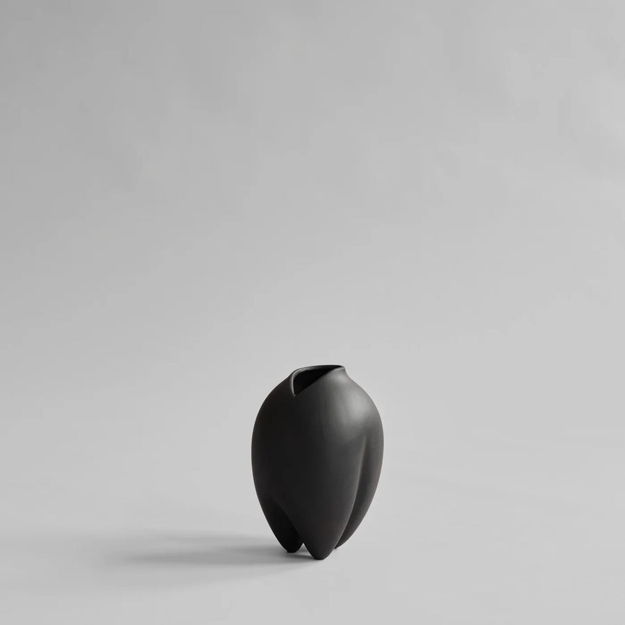 Sumo Vase