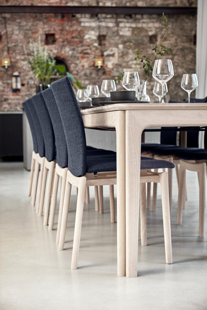 SM 63 Dining Chair