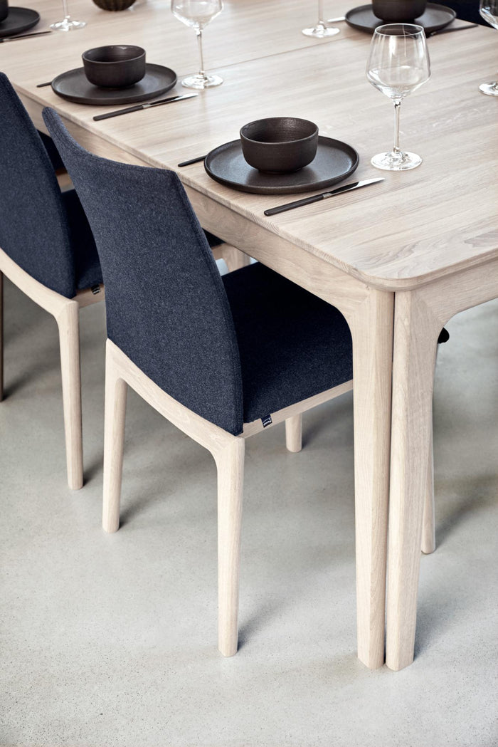 SM 27 Dining Table