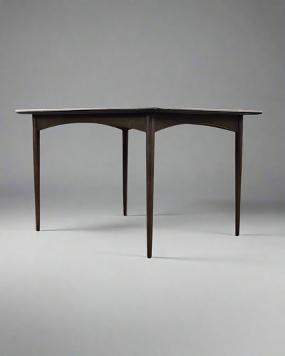 Deilcraft Extendable Walnut Dining Table